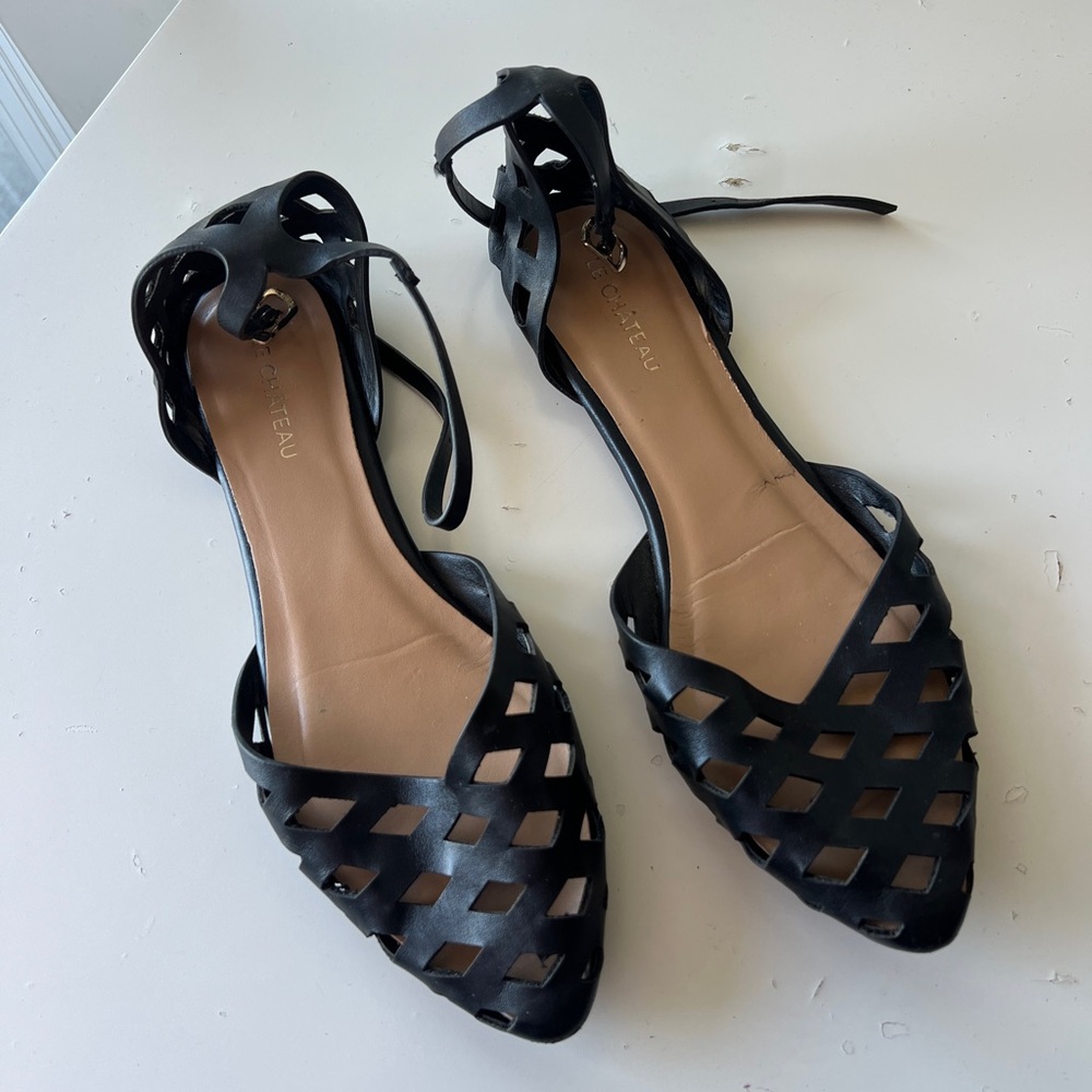 Chateau Black Cutout Women's Flats